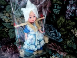7 1/2'' BLONDE DUTCH DOLL,WOOD BUCKETS, WINDMILL APRON, SHOES, CONTAINER CHOICE